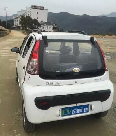 跃迪电动汽车上天柱山—很给力