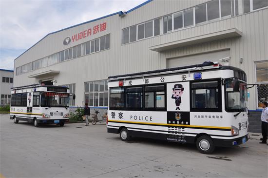四川成都：移动警务室发车，开启服务窗口