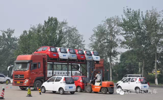 跃迪电动汽车性能稳定深受消费者喜爱-发车广西
