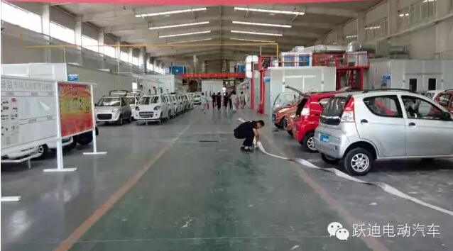 电动汽车,移动警务室