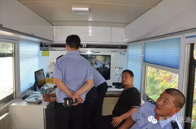 北京市56辆跃迪移动警务室全天候执勤，为大阅兵保驾护航（一）
