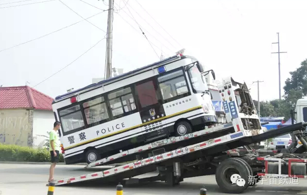保定跃迪移动警务室批量发车，全方位零距离服务群众