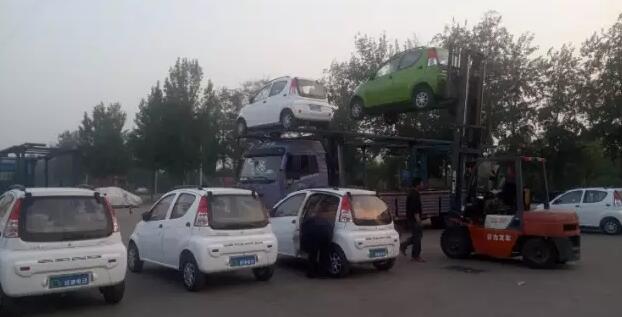 跃迪电动汽车批量发车邢台——同呼吸，共行动