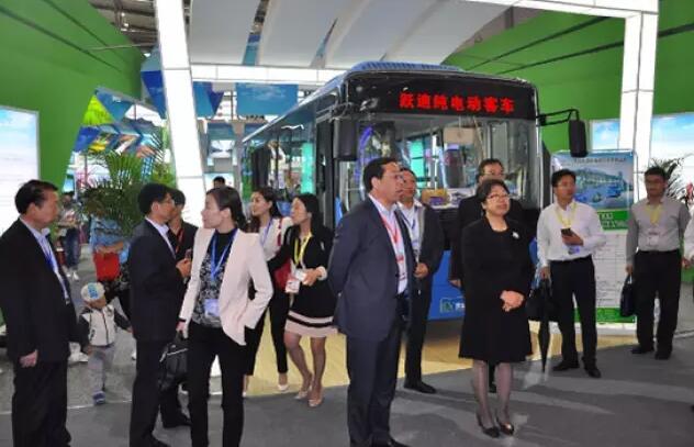 跃迪新能源电动客车闪亮亮相2016丝博会暨第二十届西洽会