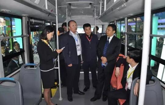 跃迪新能源电动客车闪亮亮相2016丝博会暨第二十届西洽会