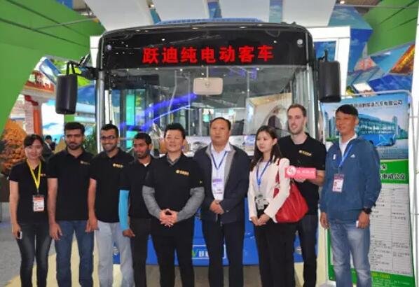 跃迪新能源电动客车闪亮亮相2016丝博会暨第二十届西洽会