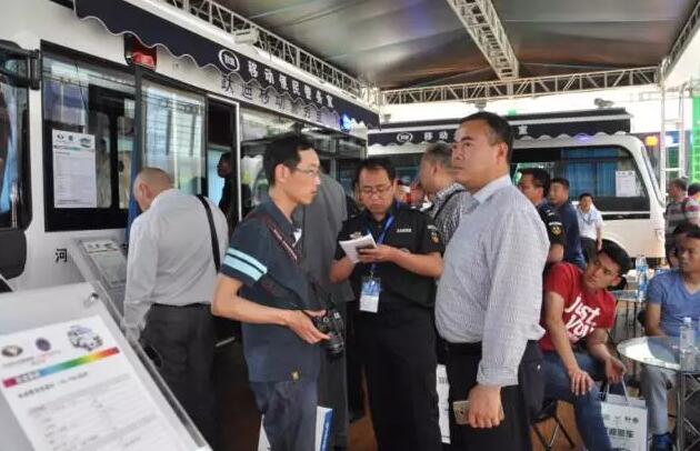 跃迪集团携旗下多款警务用车闪亮登陆第八届中国国际警用装备博览会