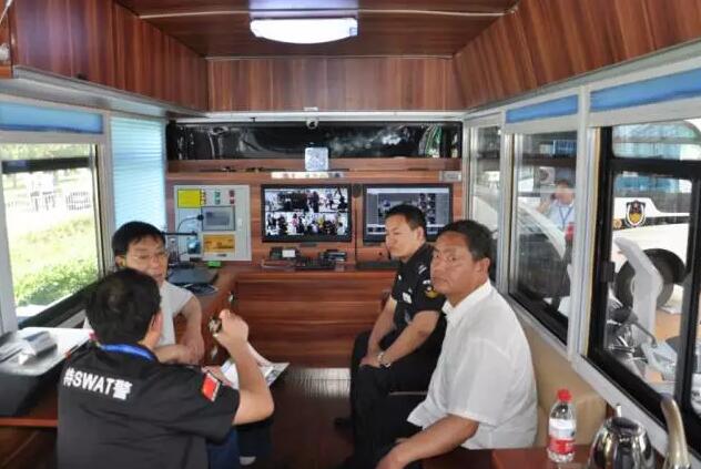 跃迪移动测速卡口、跃迪定制智能人脸识别成为本届警用装备博览会焦点