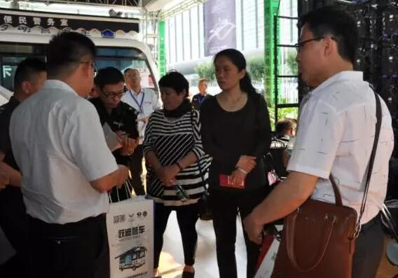 跃迪移动测速卡口、跃迪定制智能人脸识别成为本届警用装备博览会焦点