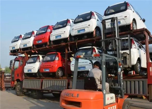 跃迪电动汽车批量发车江苏——跃迪·就要给你舒心