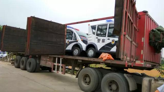 跃迪电动巡逻车装车完毕