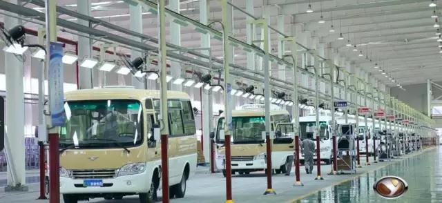 跃迪电动汽车总装客车工作