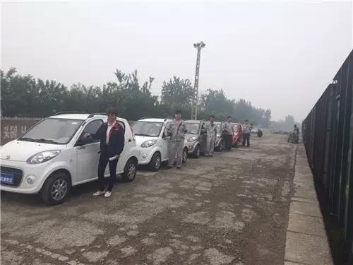 跃迪电动汽车铁路运输装车中