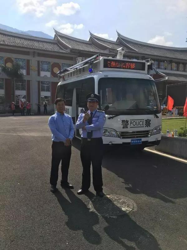 电动流动警务室