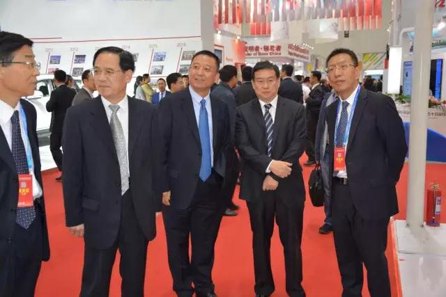 跃迪董事长与领导合照