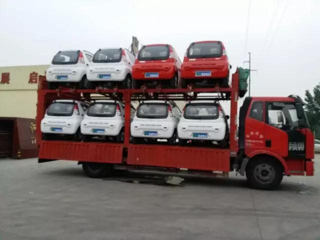 跃迪电动汽车装车完毕