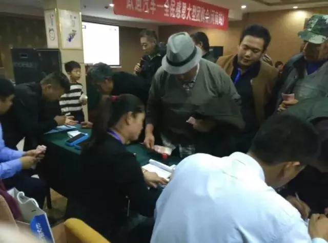 深秋送暖 感恩回馈——跃迪电动汽车全民感恩团购会（河南站）圆满落幕