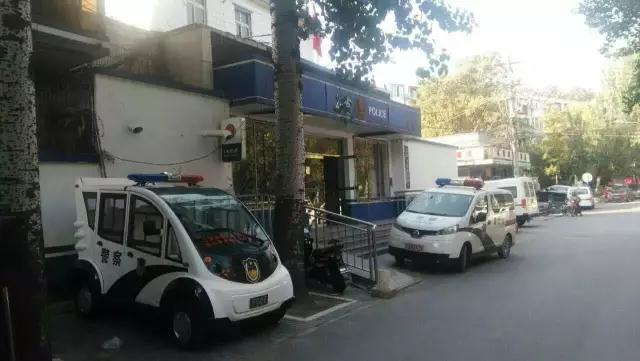 北京东城区30余台跃迪电动巡逻车、跃迪移动警务室批量交付