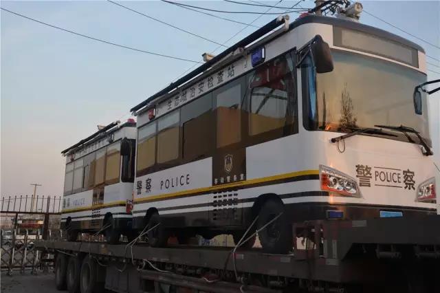 电动移动警务室