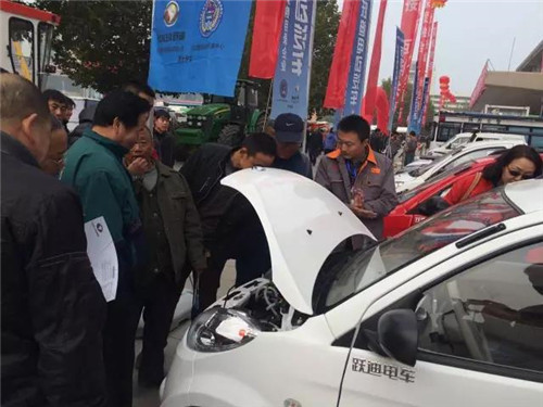 本土品牌 璀璨闪耀——跃迪新能源汽车强势亮相2016首届工博展