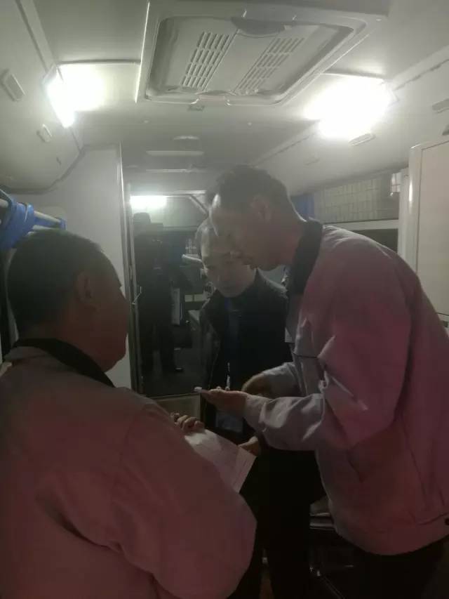 电动移动警务室配置