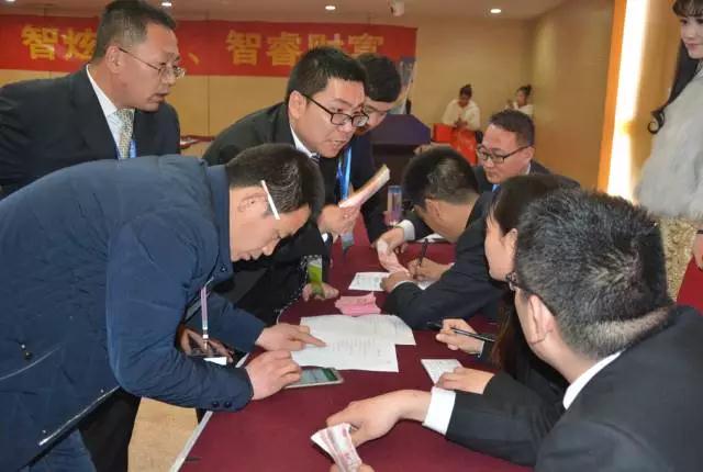 跃迪智能家族集结亮相郑州展，万人见证，共赢未来