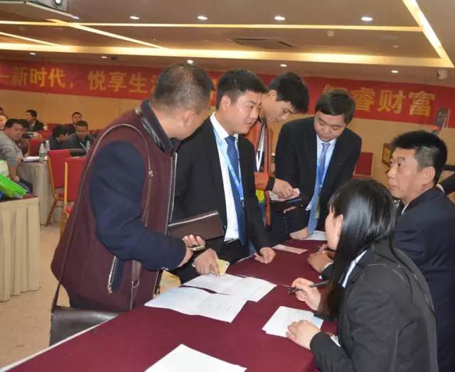 跃迪智能家族集结亮相郑州展，万人见证，共赢未来