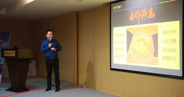 跃迪智能家族集结亮相郑州展，万人见证，共赢未来