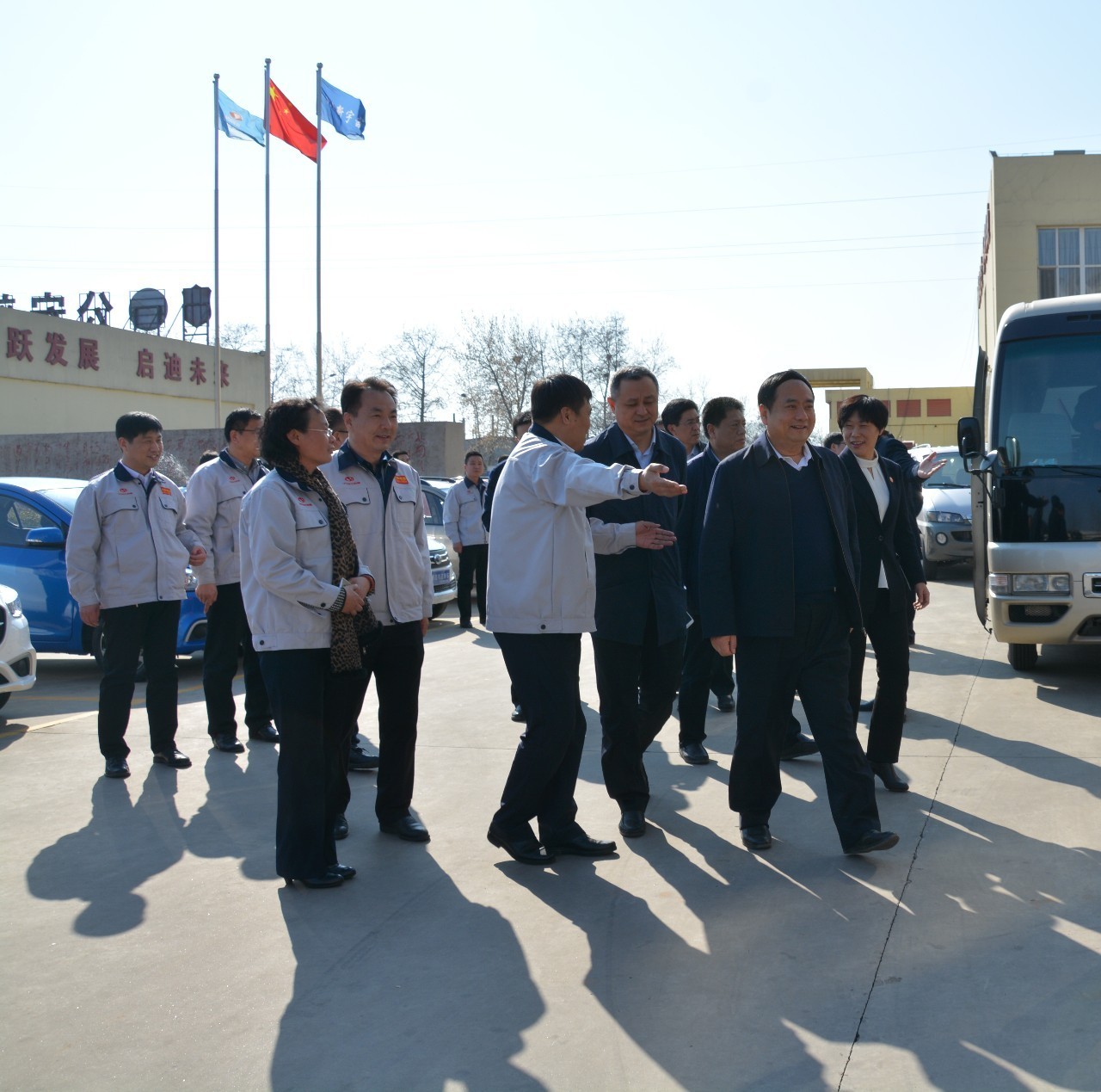 石家庄市代市长邓沛然