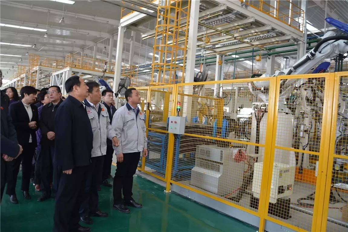 电动汽车生产厂家