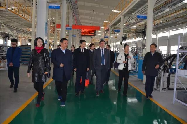 全自动化焊装生产车间