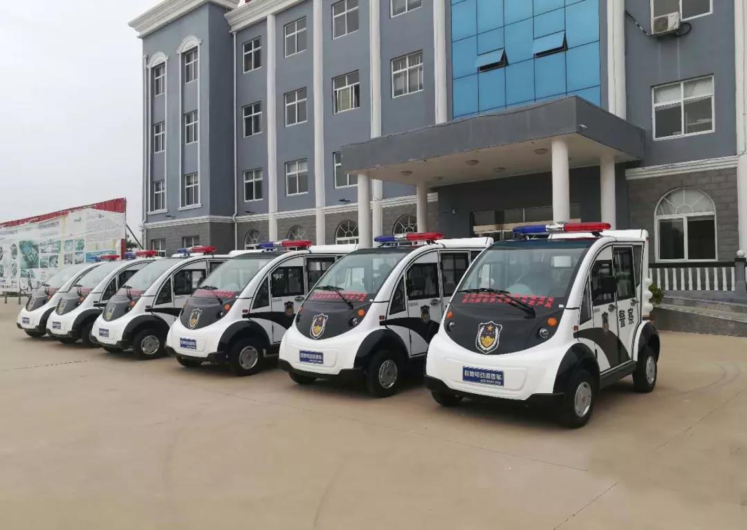 跃迪警用电动巡逻车装车完毕,准备发往甘肃