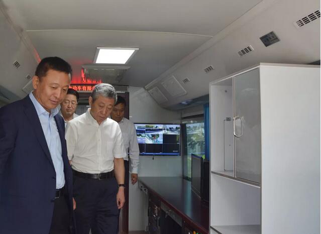 河北省政协副主席沈小平莅临跃迪集团参观调研
