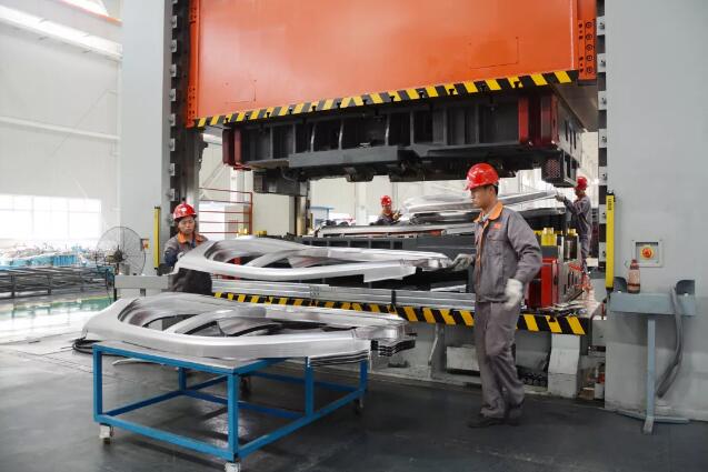 跃迪汽车 | 产销两旺，刷爆九月