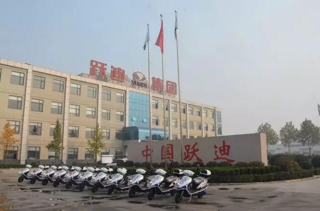 电动巡逻摩托车发车现场