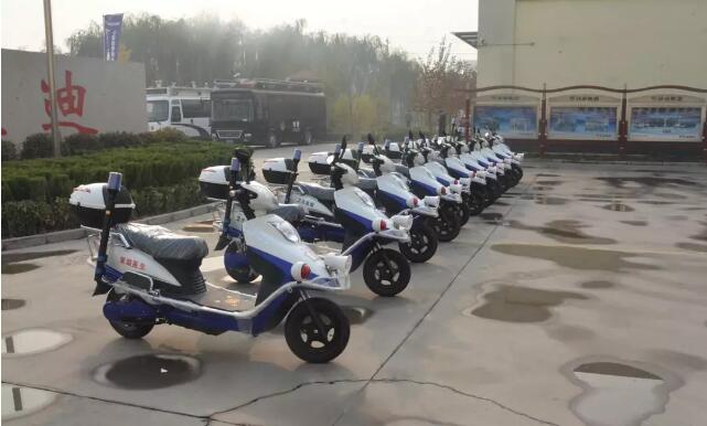 电动巡逻摩托车