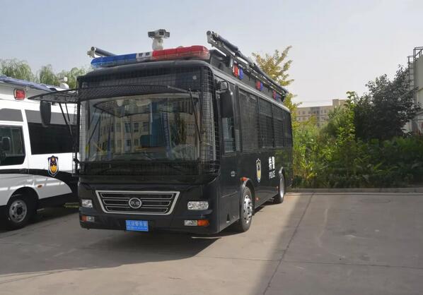 石家庄行唐县交警大队配备跃迪移动警务室加强治超工作