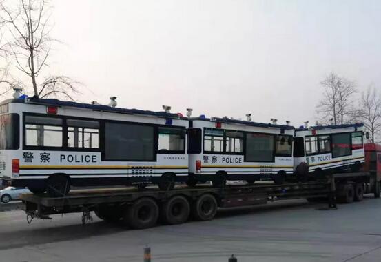 跃迪移动警务室为两会护航—提升群众安全感