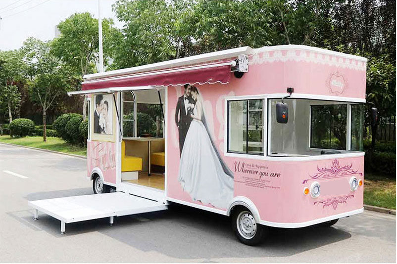 跃迪婚纱摄影车