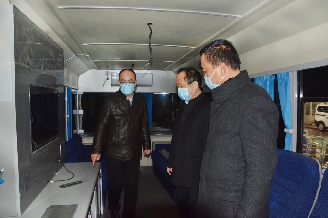 河北省工信厅厅长龚晓峰莅临跃迪集团考察防疫工作站生产情况