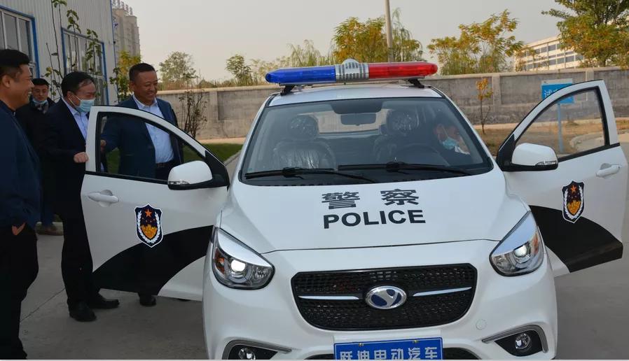 可克达拉市领导一行赴跃迪集团参观考察