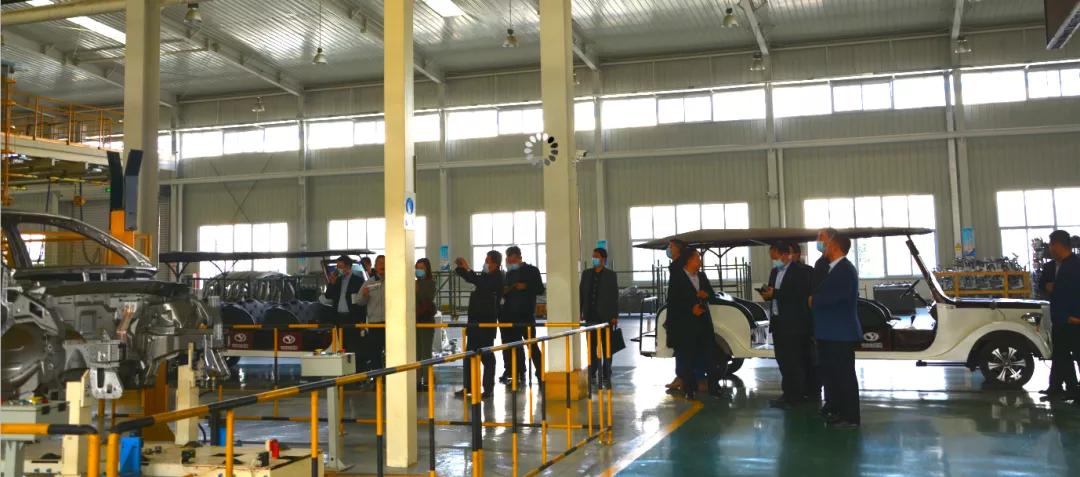可克达拉市领导一行赴跃迪集团参观考察