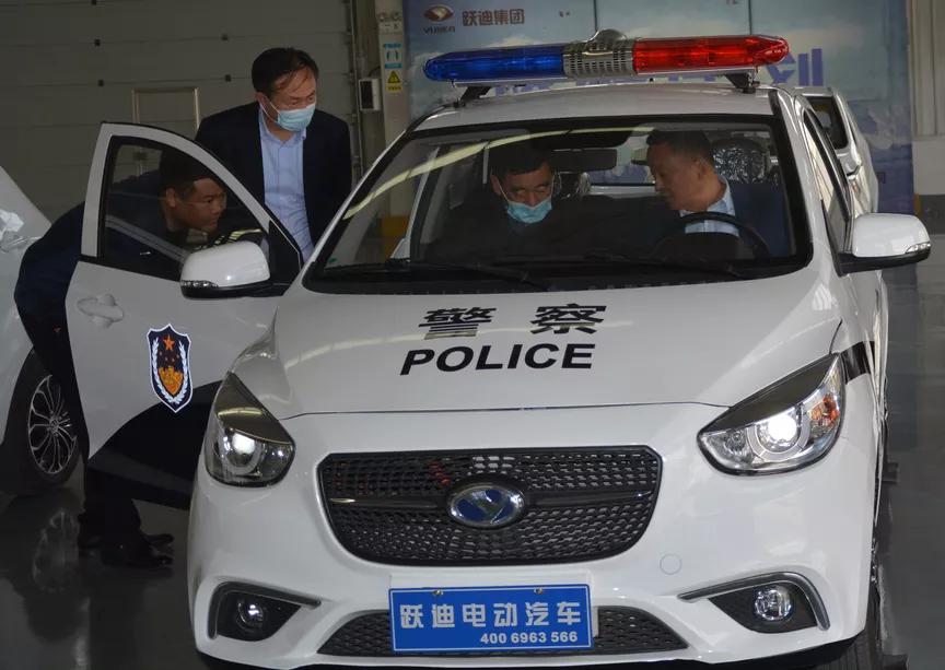 可克达拉市领导一行赴跃迪集团参观考察