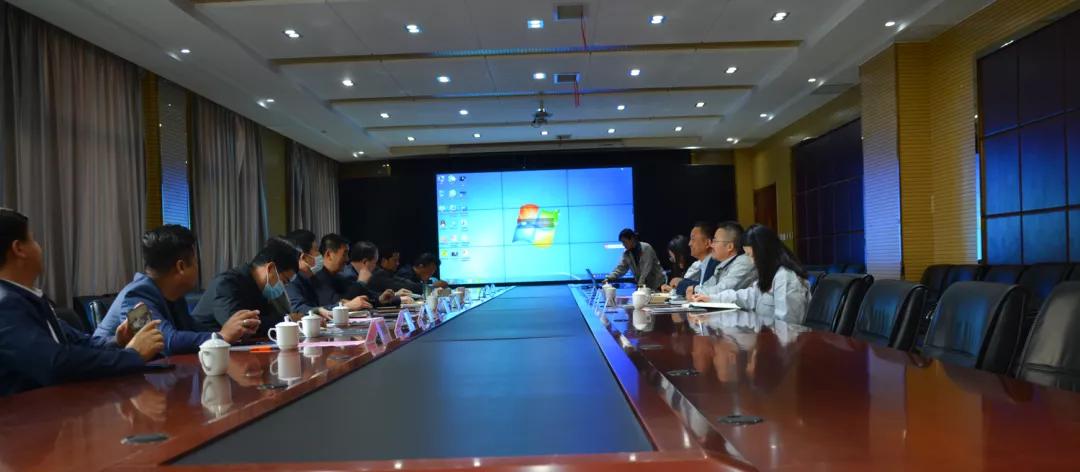 可克达拉市领导一行赴跃迪集团参观考察