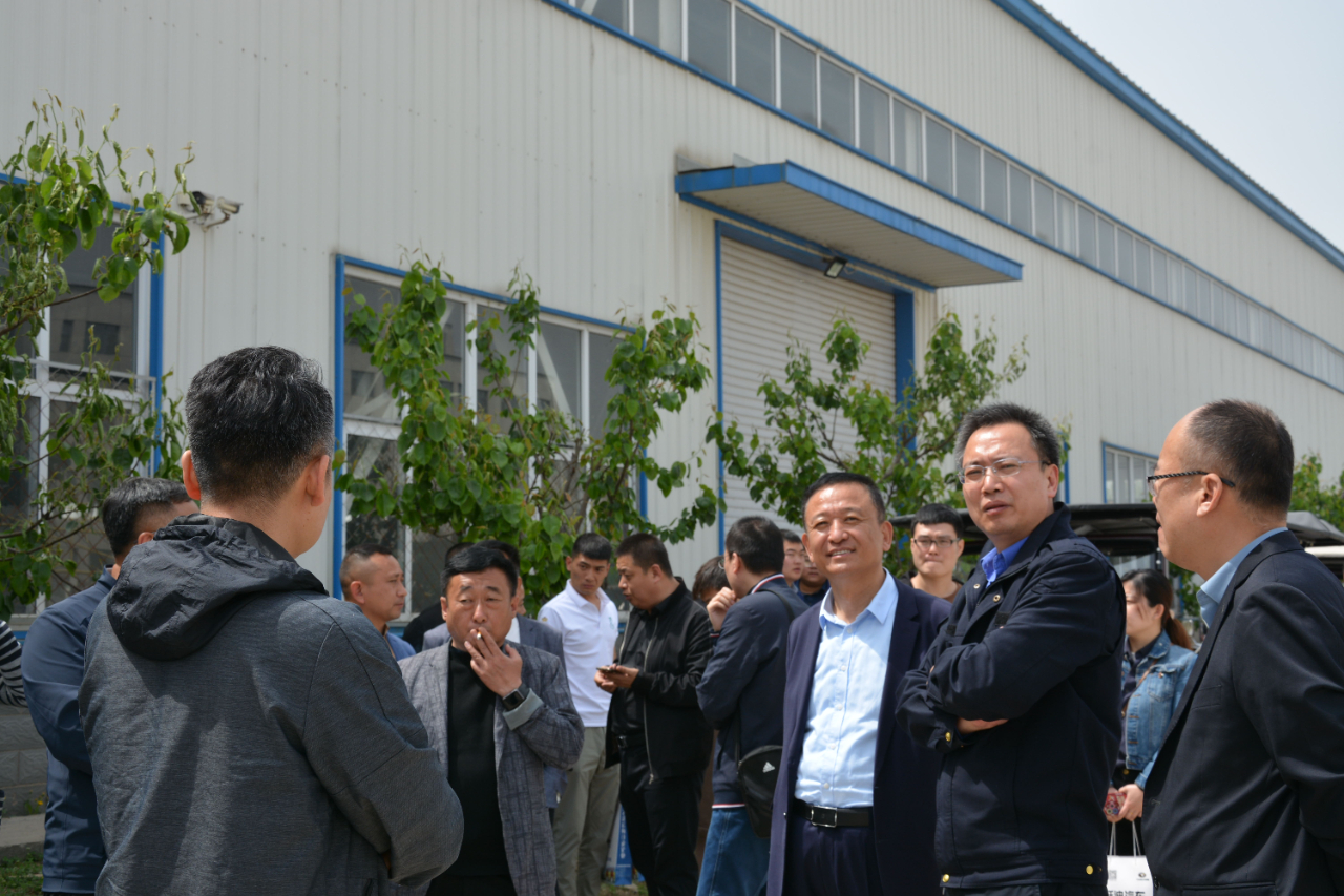 政府搭台企业唱戏石家庄市渣土办率21家企业莅临跃迪集团参观考察