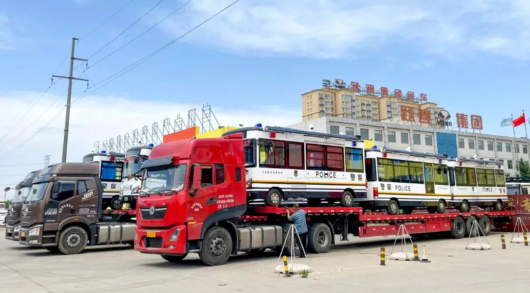 白俄罗斯 BATE 总经理一行赴跃迪集团参观考察