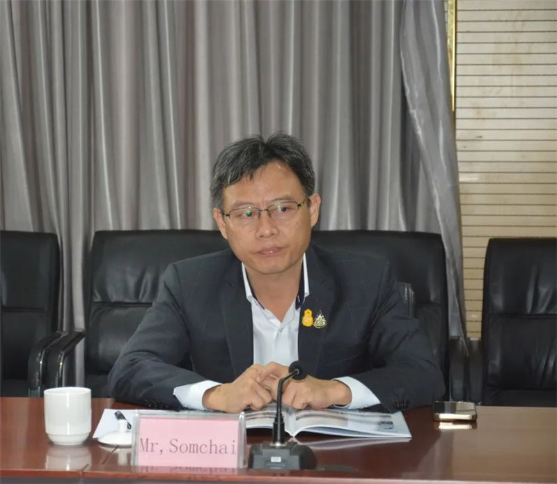 泰国客商一行到跃迪集团参观洽谈合作